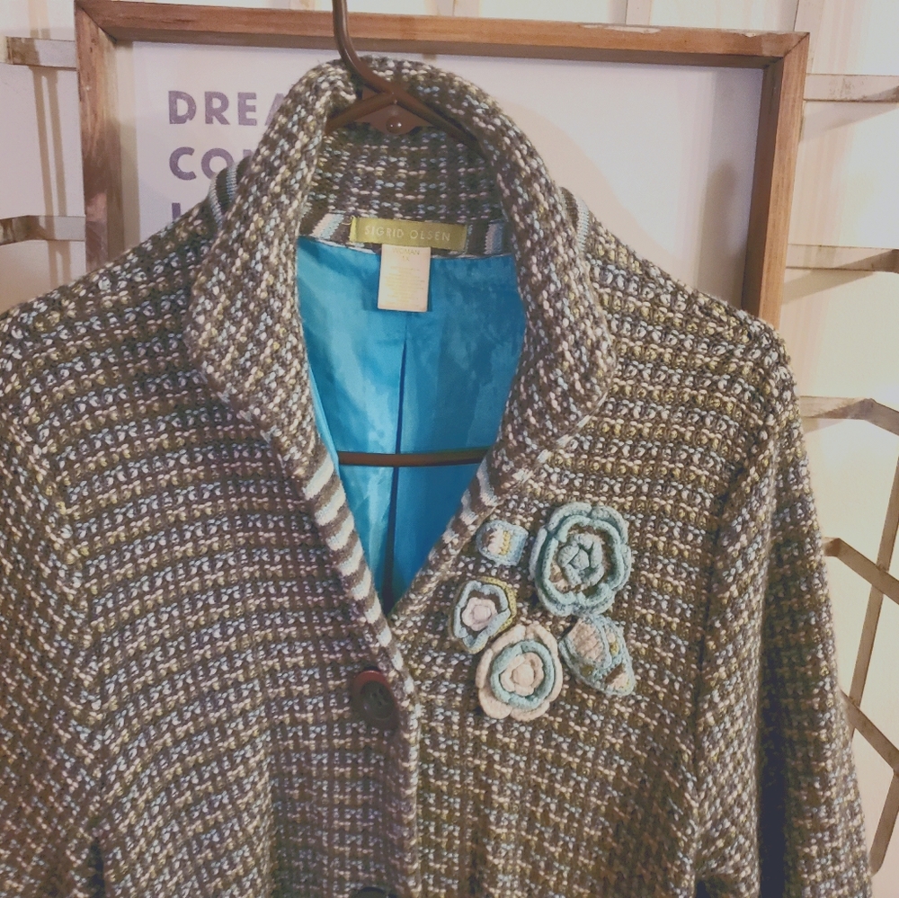 Beautiful duster coat, 1x.
